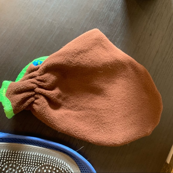 Pet grooming rubber bristle brush mittens - Picture 4 of 7